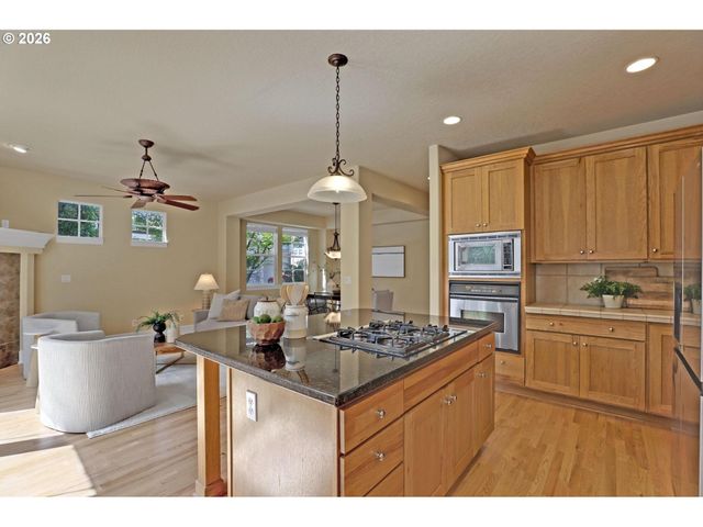 4574 Nw DRESDEN Pl, Portland, OR 97229