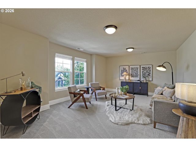 4574 Nw DRESDEN Pl, Portland, OR 97229