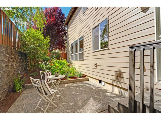 4574 Nw DRESDEN Pl, Portland, OR 97229