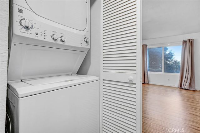 1637 E 5th Street 204, Long Beach, CA 90802