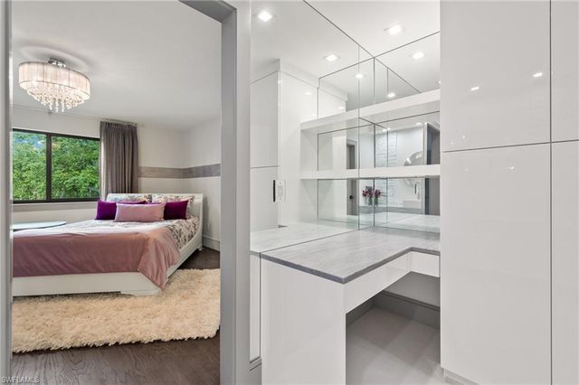 13792 Pine Villa LN, Fort Myers, FL 33912