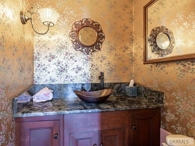 384 Skyline Drive, Pocatello, ID 83204