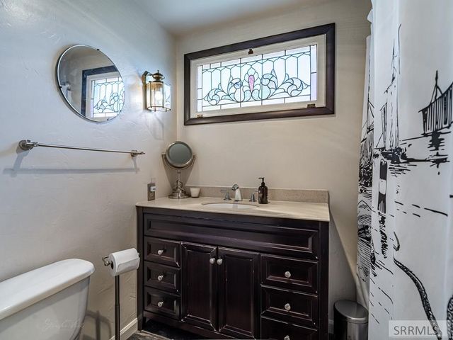 384 Skyline Drive, Pocatello, ID 83204