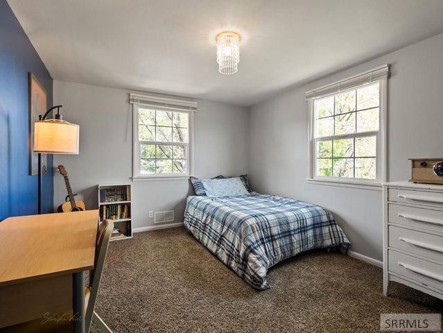 384 Skyline Drive, Pocatello, ID 83204