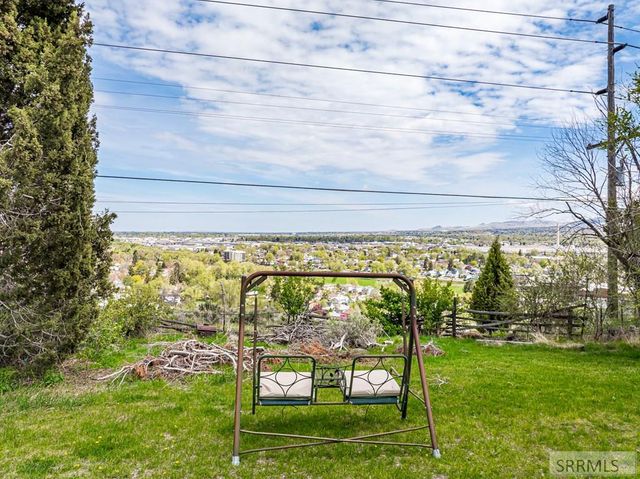 384 Skyline Drive, Pocatello, ID 83204