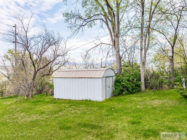 384 Skyline Drive, Pocatello, ID 83204