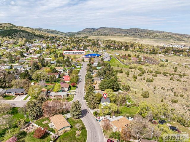 384 Skyline Drive, Pocatello, ID 83204