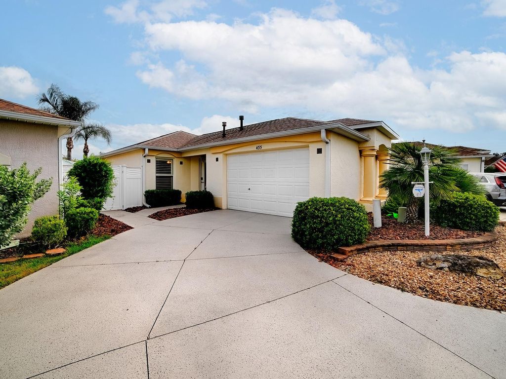 435 CARLISLE COURT, The Villages, FL 32162