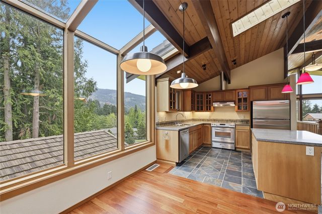 1993 Doe Run Road, Sequim, WA 98382