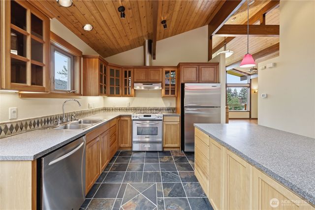 1993 Doe Run Road, Sequim, WA 98382