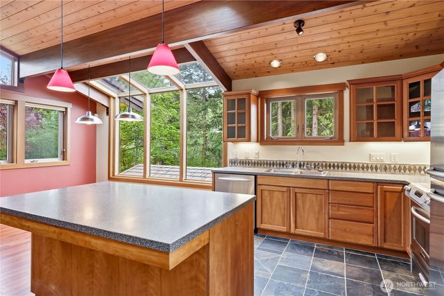1993 Doe Run Road, Sequim, WA 98382