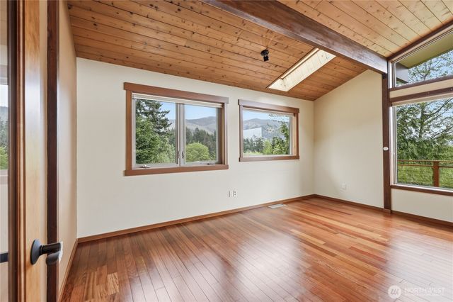 1993 Doe Run Road, Sequim, WA 98382