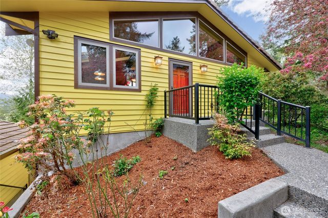 1993 Doe Run Road, Sequim, WA 98382