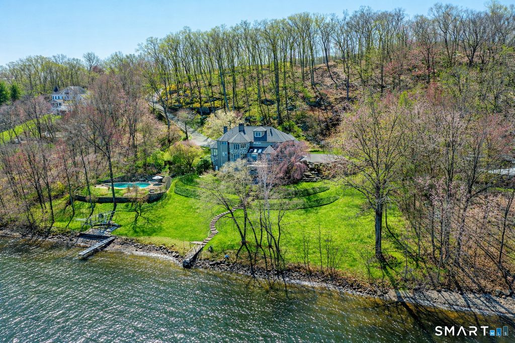 59 Sail Harbour Drive, New Fairfield, CT 06812