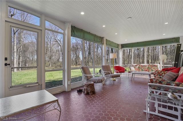 1322 Springhill Lane NE, Massillon, OH 44646