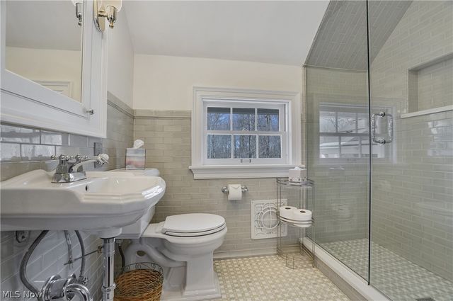 1322 Springhill Lane NE, Massillon, OH 44646