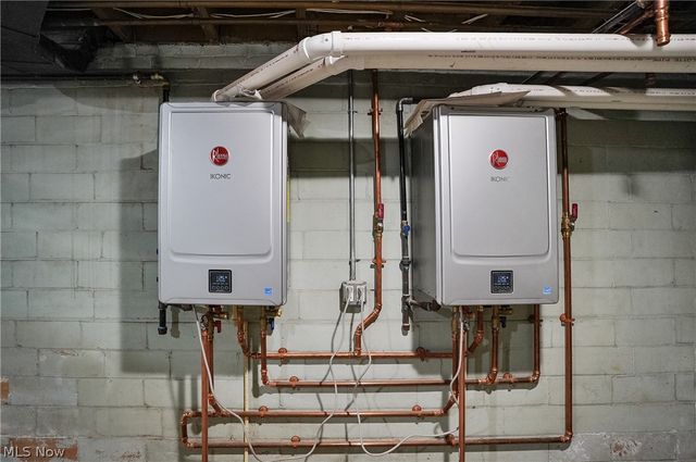 1322 Springhill Lane NE, Massillon, OH 44646