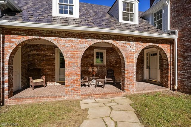 1322 Springhill Lane NE, Massillon, OH 44646