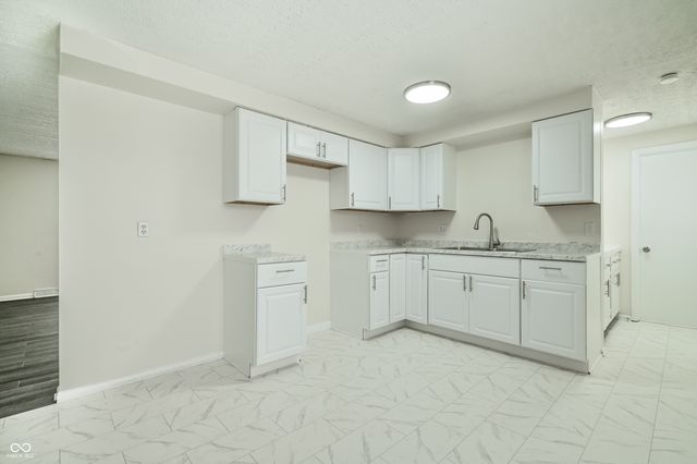 991 Hugo Street, Indianapolis, IN 46229