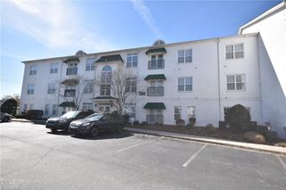 104 Sunset Circle 204, Greensboro, NC 27408