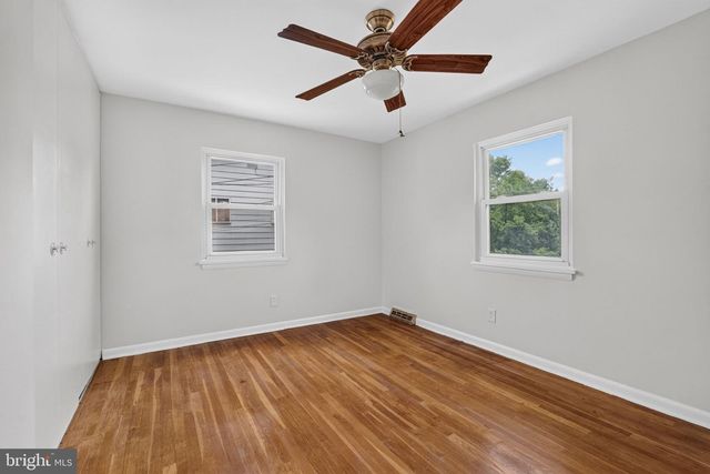 7203 LONGBRANCH DR, New Carrollton, MD 20784