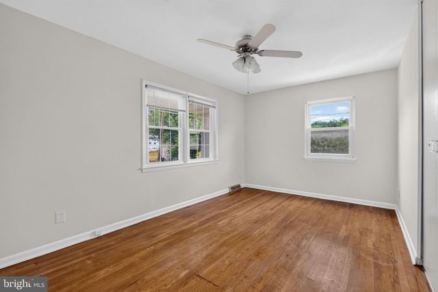 7203 LONGBRANCH DR, New Carrollton, MD 20784