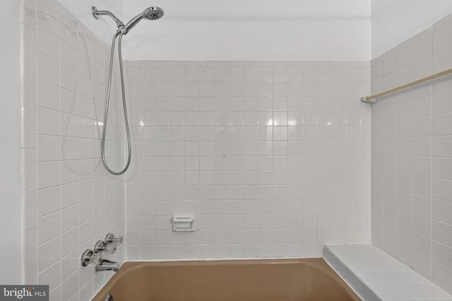 7203 LONGBRANCH DR, New Carrollton, MD 20784