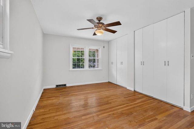 7203 LONGBRANCH DR, New Carrollton, MD 20784