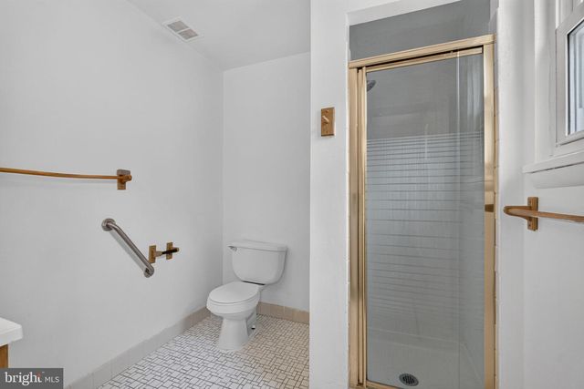 7203 LONGBRANCH DR, New Carrollton, MD 20784