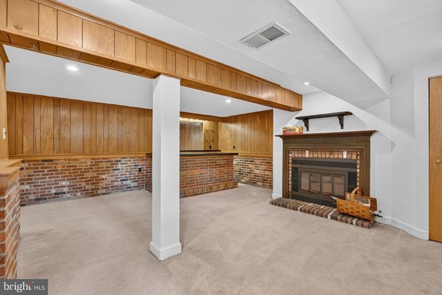 7203 LONGBRANCH DR, New Carrollton, MD 20784