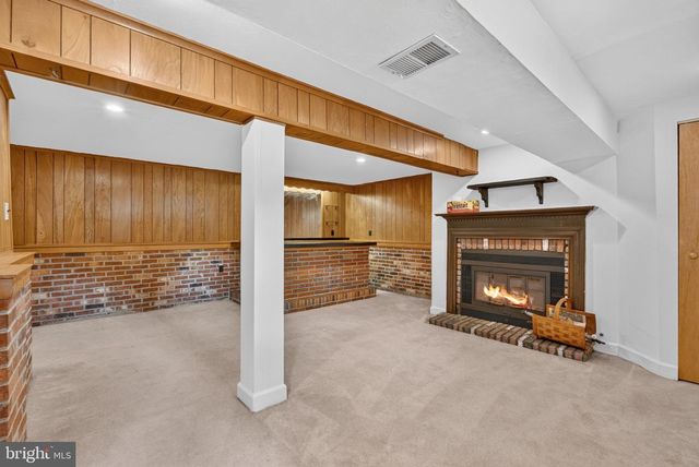 7203 LONGBRANCH DR, New Carrollton, MD 20784