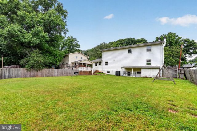 7203 LONGBRANCH DR, New Carrollton, MD 20784