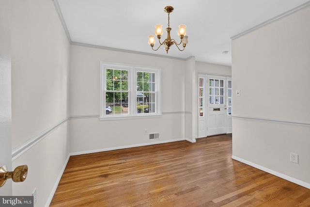 7203 LONGBRANCH DR, New Carrollton, MD 20784