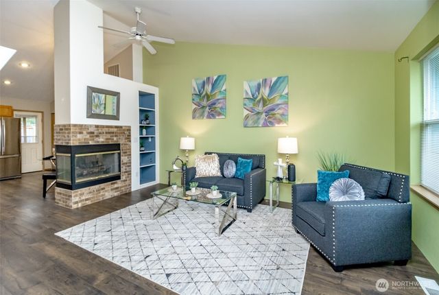 3303 18th Street Pl SW, Puyallup, WA 98373