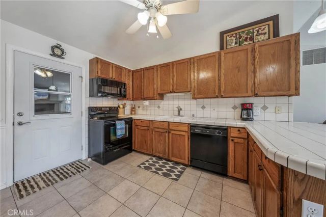 421 Lake Street, Clearlake Oaks, CA 95423