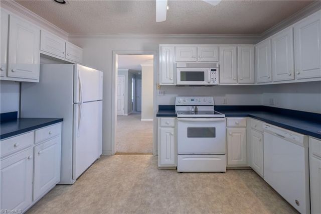 1268 Quaker Lake Trail, Burlington, NC 27217