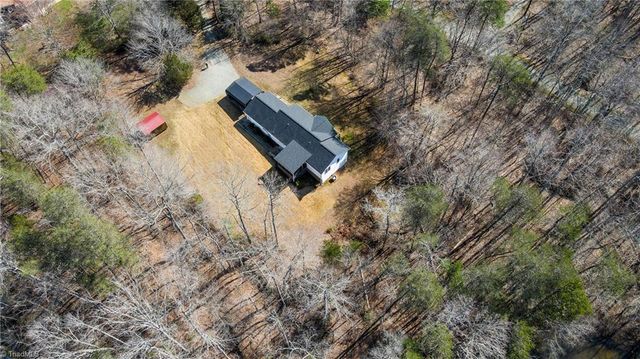 1268 Quaker Lake Trail, Burlington, NC 27217