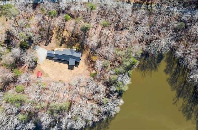 1268 Quaker Lake Trail, Burlington, NC 27217