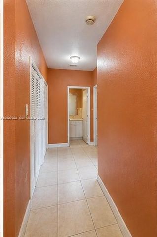 2811 SE 17th Ave 206, Homestead, FL 33035