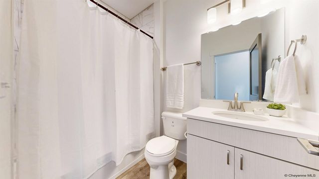 7935 GOLDEN BELL TRL, Cheyenne, WY 82001