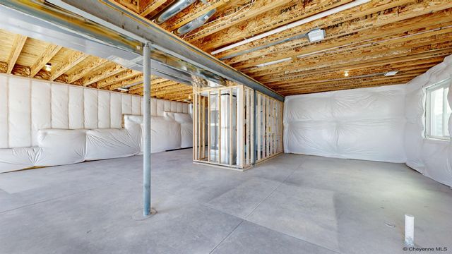 7935 GOLDEN BELL TRL, Cheyenne, WY 82001