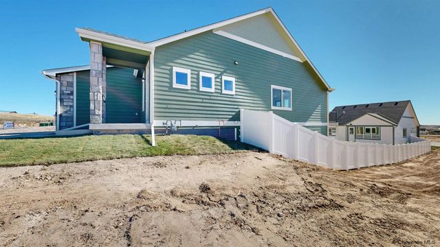 7935 GOLDEN BELL TRL, Cheyenne, WY 82001
