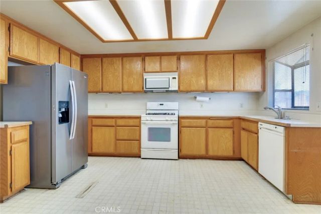 463 Stanford, Barstow, CA 92311