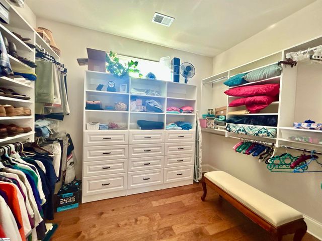 402 Meadowcroft Lane, Simpsonville, SC 29681