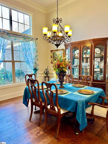 402 Meadowcroft Lane, Simpsonville, SC 29681