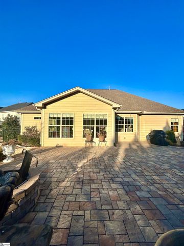 402 Meadowcroft Lane, Simpsonville, SC 29681