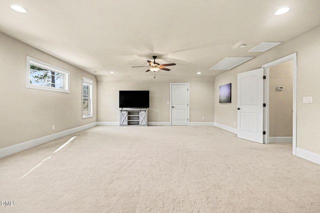 6725 Stepherly Way, Holly Springs, NC 27540