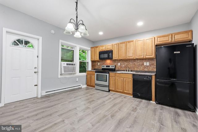 140 W ASHDALE ST, Philadelphia, PA 19120
