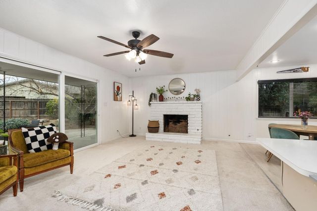 1038 E Vartikian Avenue, Fresno, CA 93710