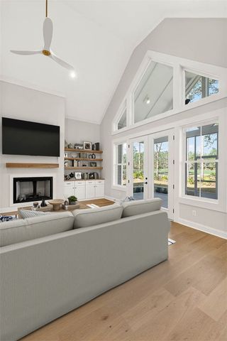 39 Oak Grove Court, Waverly, GA 31565